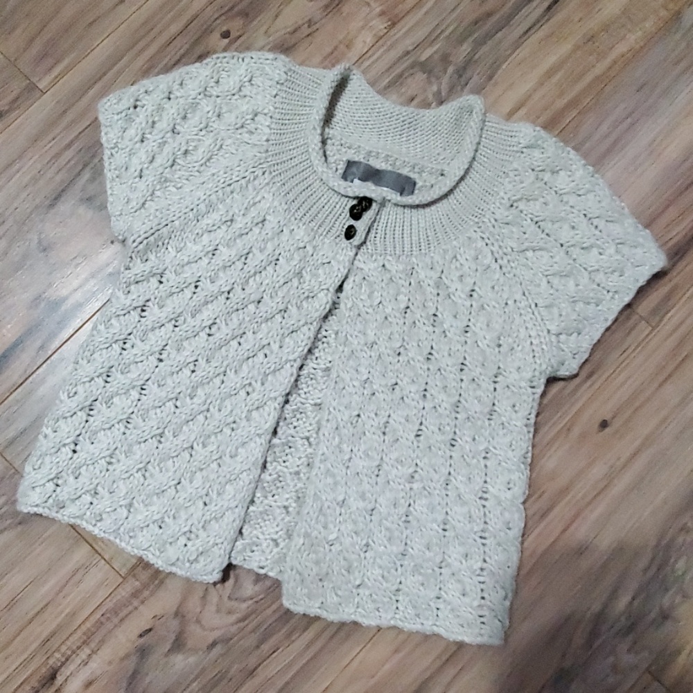 Aphorism sweater